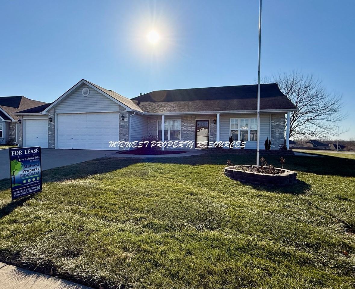 1109 Carlisle Drive - Photo 2 of 19