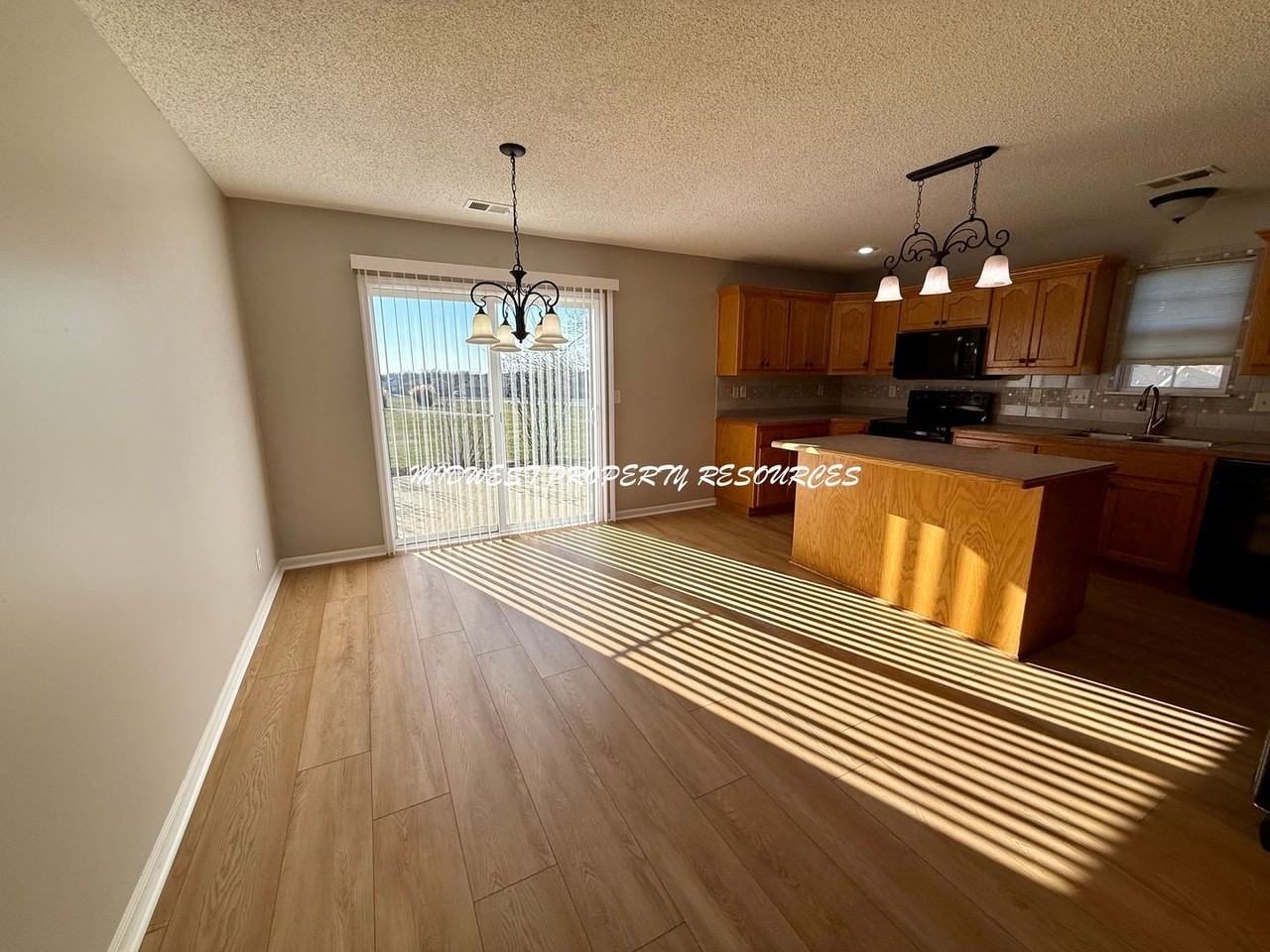 1109 Carlisle Drive - Photo 4 of 19