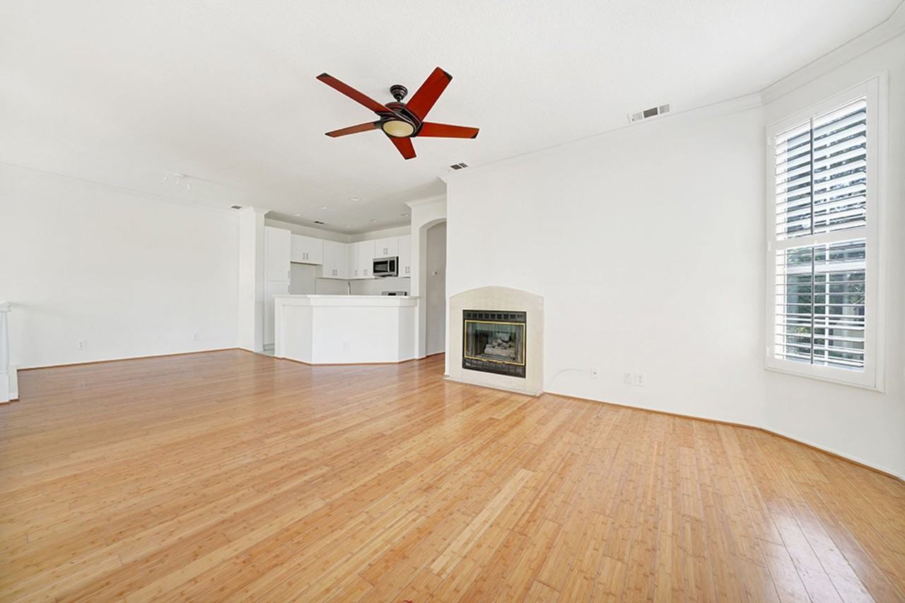 94 Anjou - Photo 4 of 38