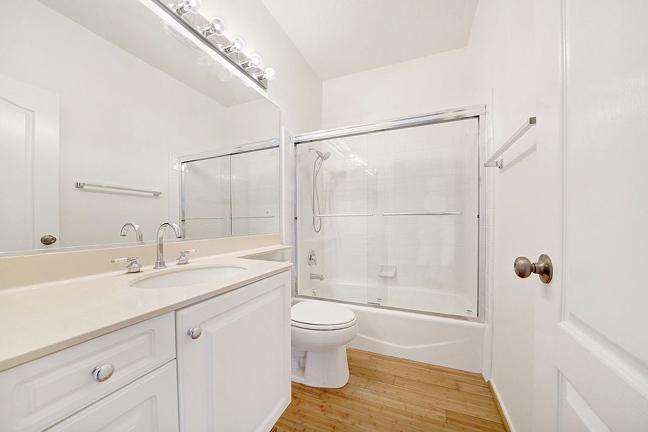 94 Anjou - Photo 7 of 38