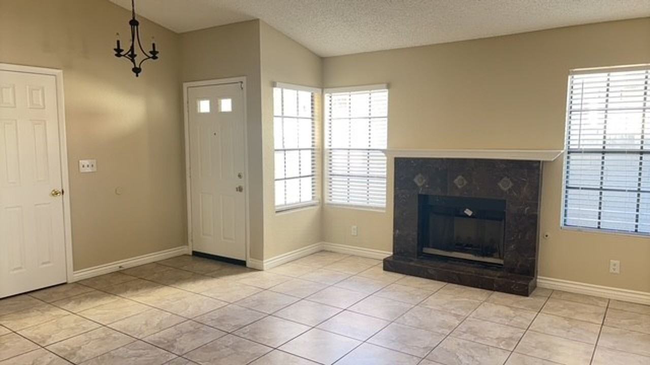 650 Freeburg Place - Photo 3 of 26