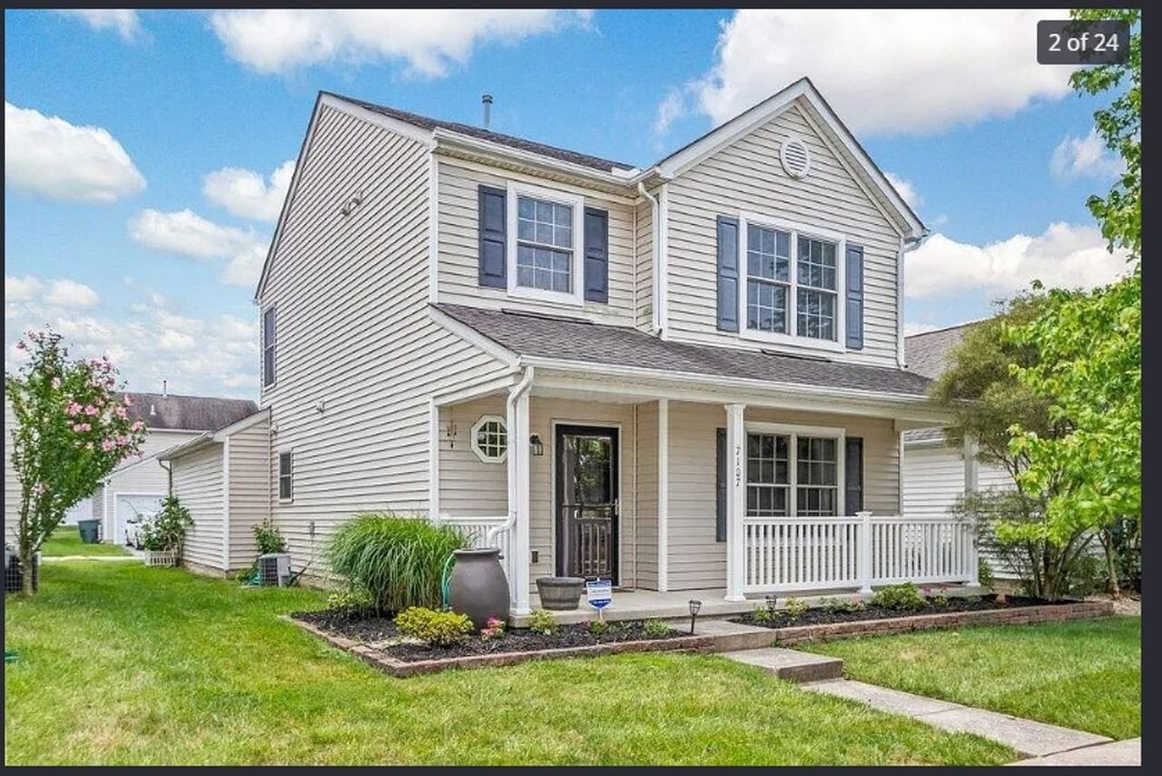 7107 Reynolds Crossing Drive - Photo 3 of 23