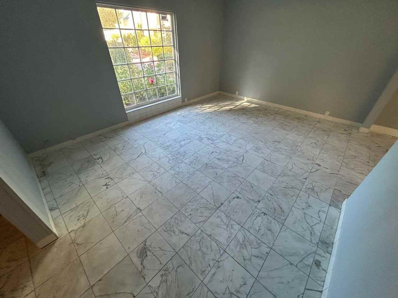 596 Tam O Shanter - Photo 3 of 29