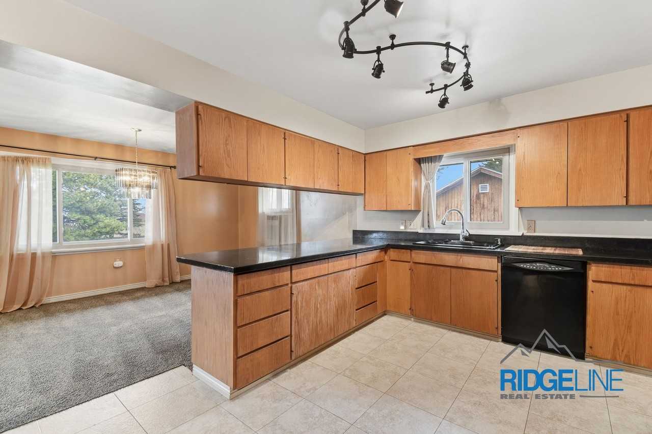 1518 11th Avenue South - Photo 6 of 20