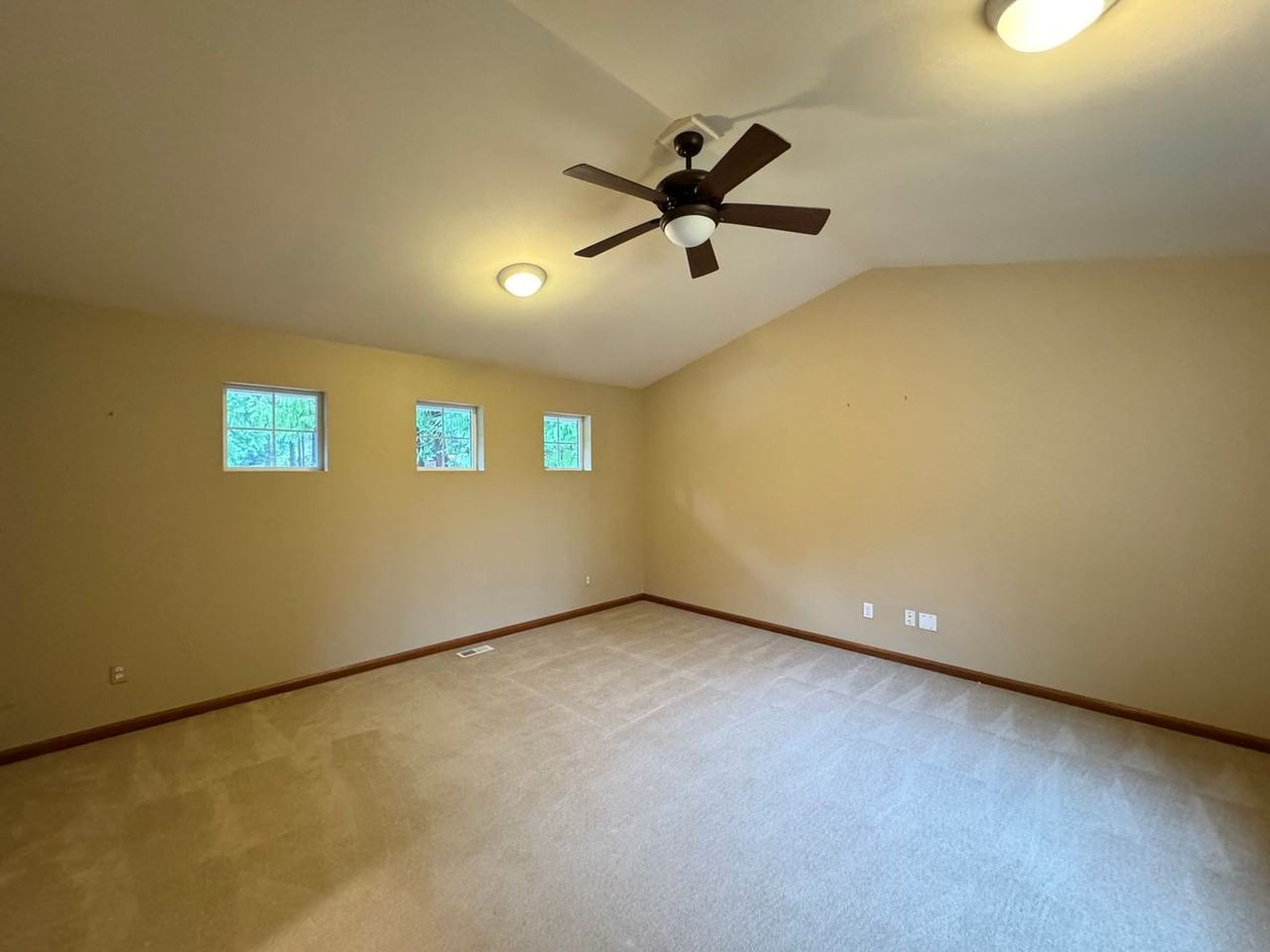 21310 73rd Drive Southeast - Photo 7 of 32