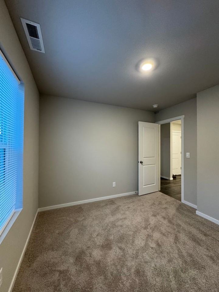 1510 S Mallard Way - Photo 7 of 21