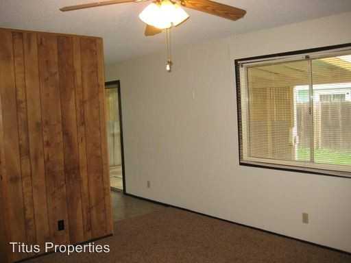 1055 Juniper Dr - Photo 2 of 8