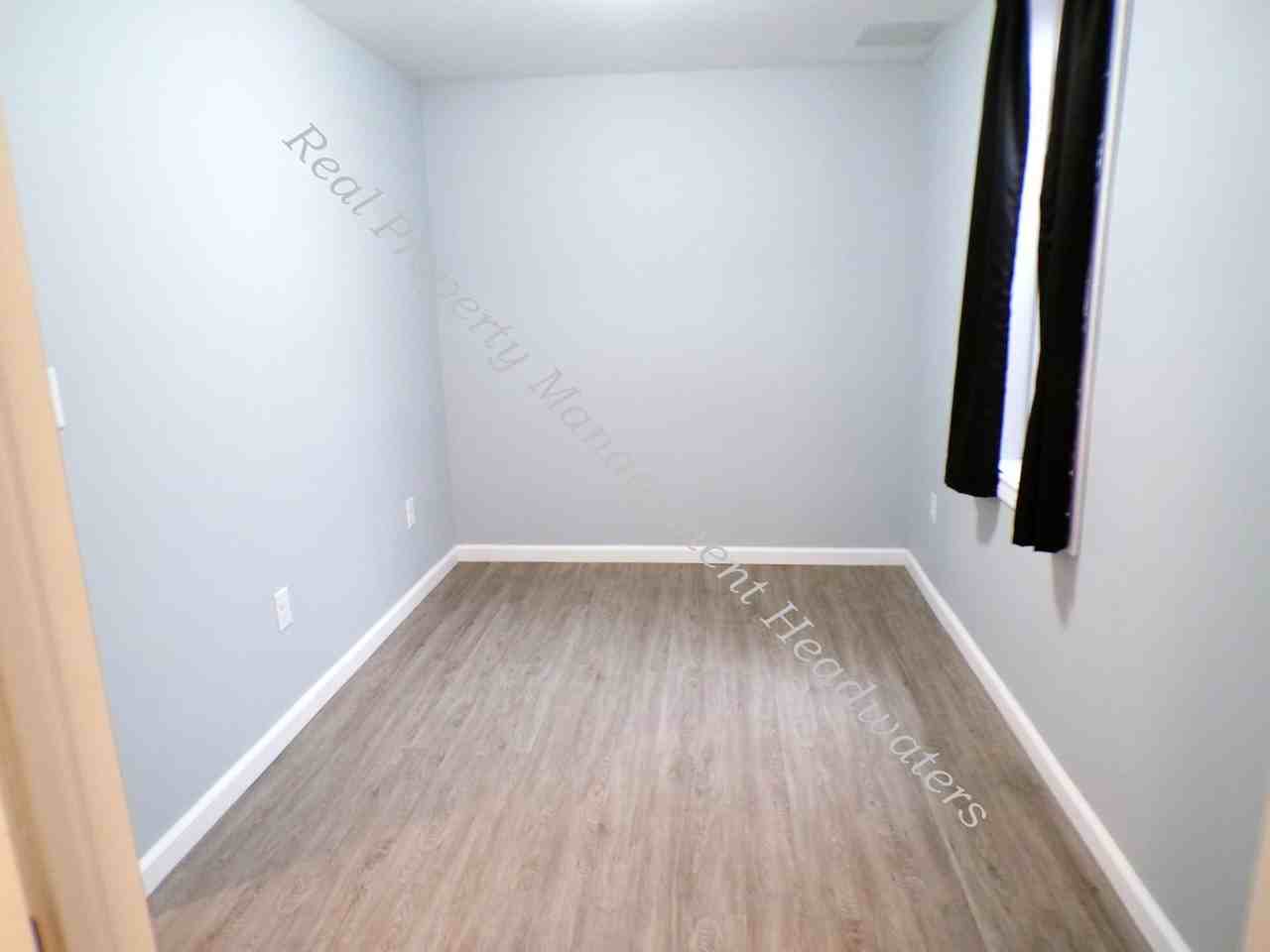 1525 Aspen Street - Photo 5 of 13