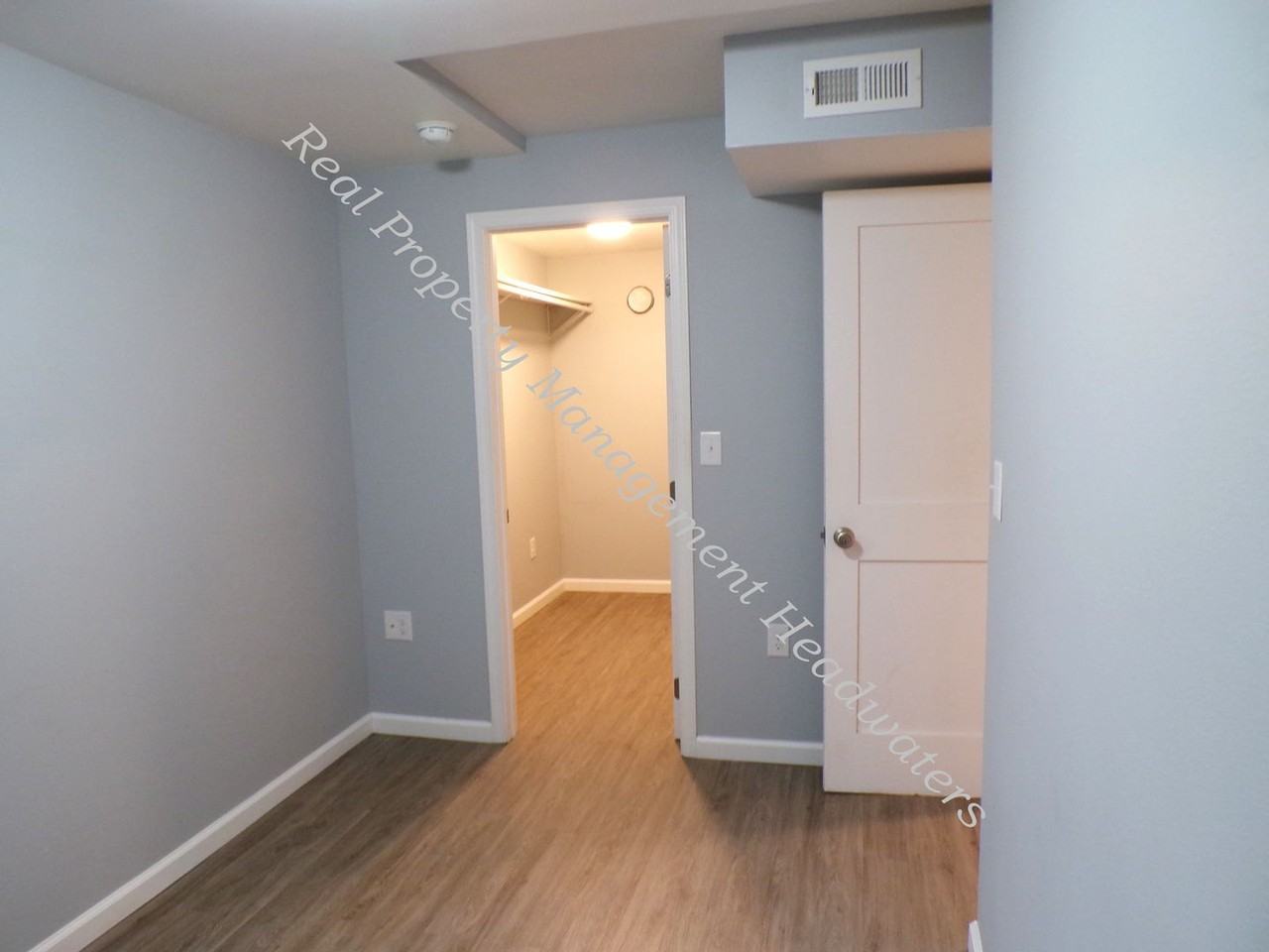 1525 Aspen Street - Photo 6 of 13