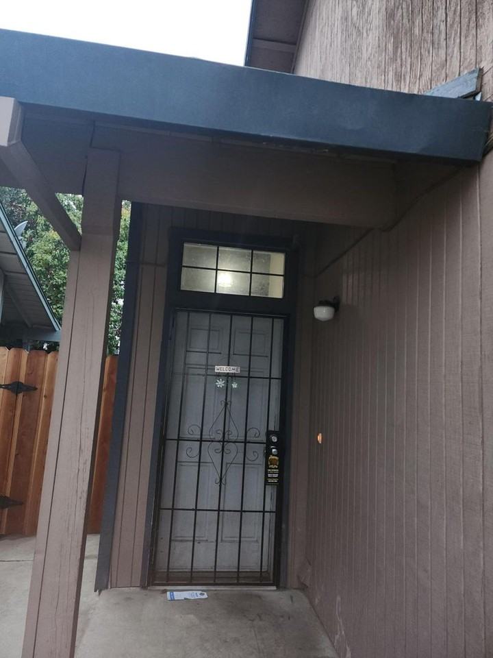 1953 Glen Ridge Dr - Photo 2 of 36