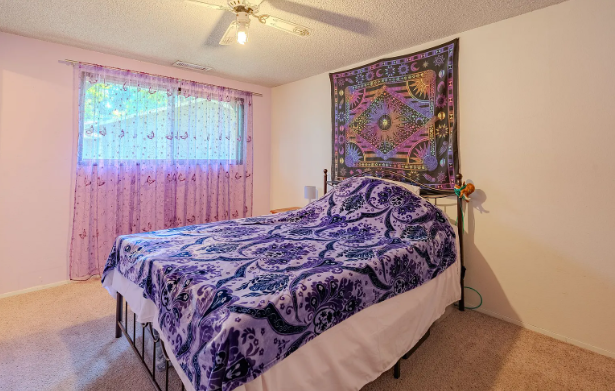 608 Northeast Pinebrook Avenue - Photo 6 of 12