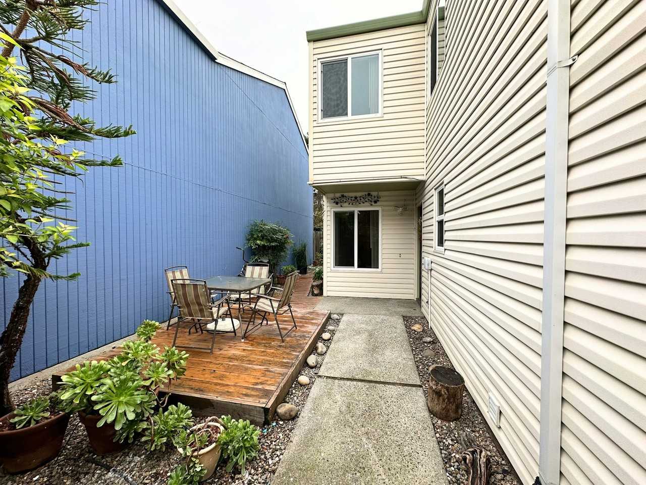 4310 Cowell Boulevard - Photo 2 of 35