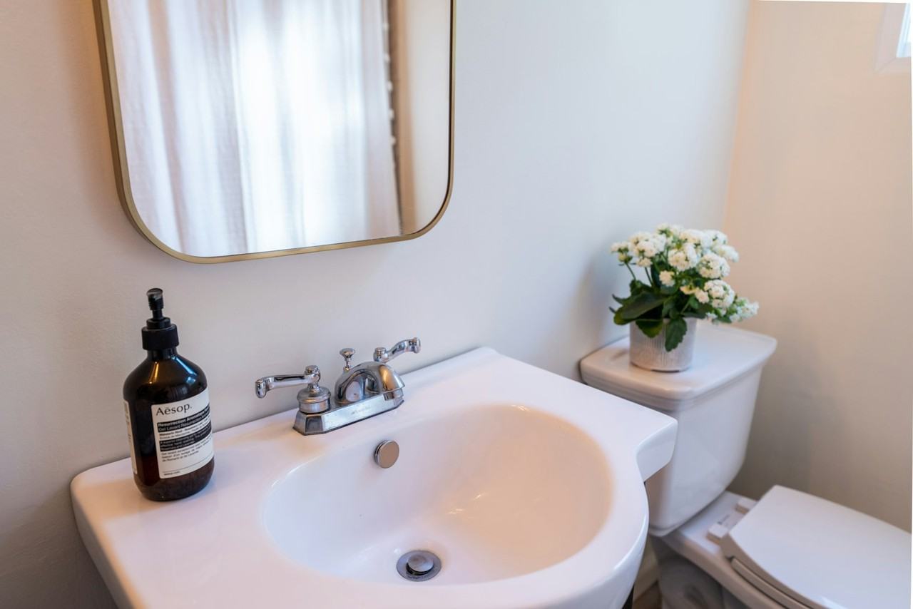 2628 Hacienda Way - Photo 3 of 41