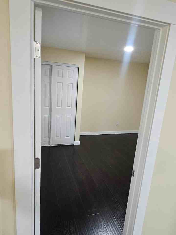 1004 Southwest 116th Street, Unit C - Photo 6 of 7