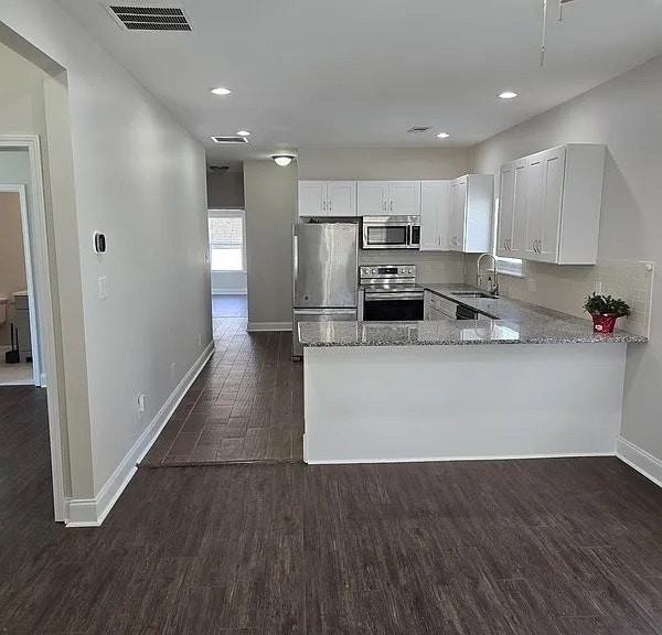 841 North Ave NW - Photo 4 of 19