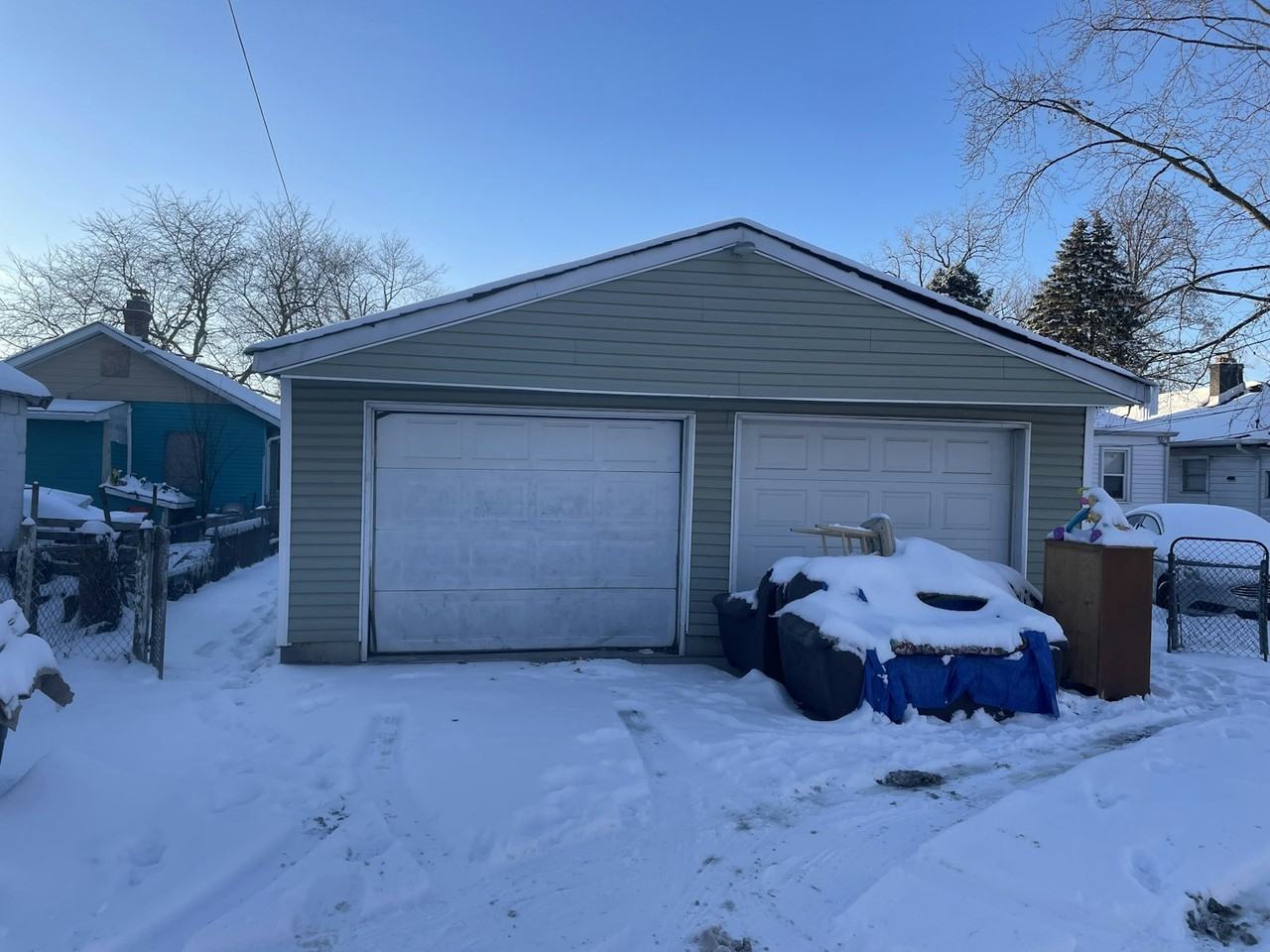 1517 North Chester Avenue - Photo 2 of 14