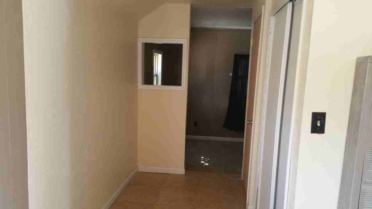 1613 Alger Avenue #A - Photo 7 of 10