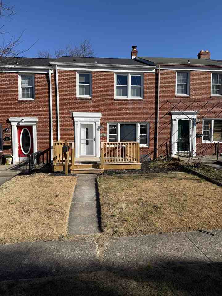 21 Skidmore Court #0 - Photo 2 of 33