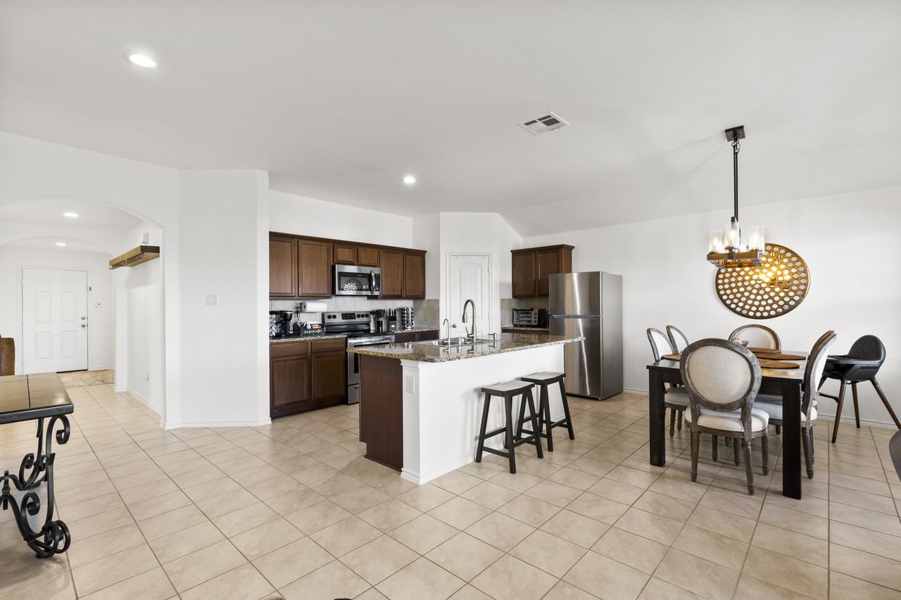 1111 Mercury Drive #NA - Photo 6 of 27