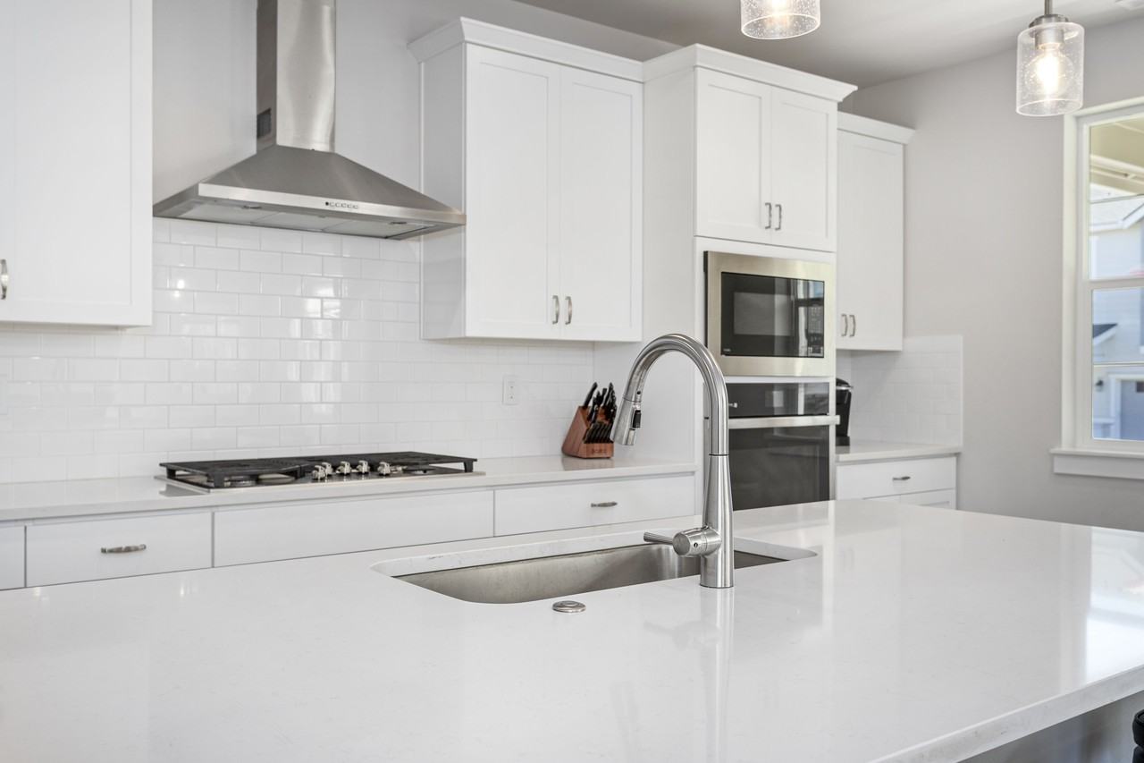 6533 Southwest Lupine Lane #NA - Photo 5 of 31