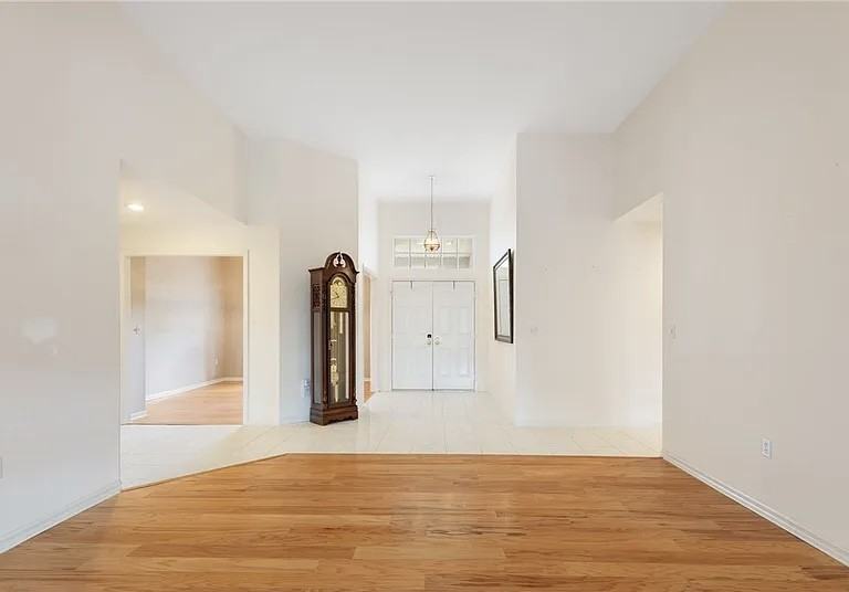 3231 Parkwood Court #NA - Photo 2 of 23