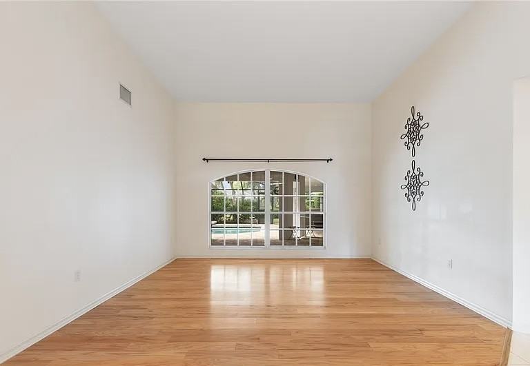 3231 Parkwood Court #NA - Photo 3 of 23