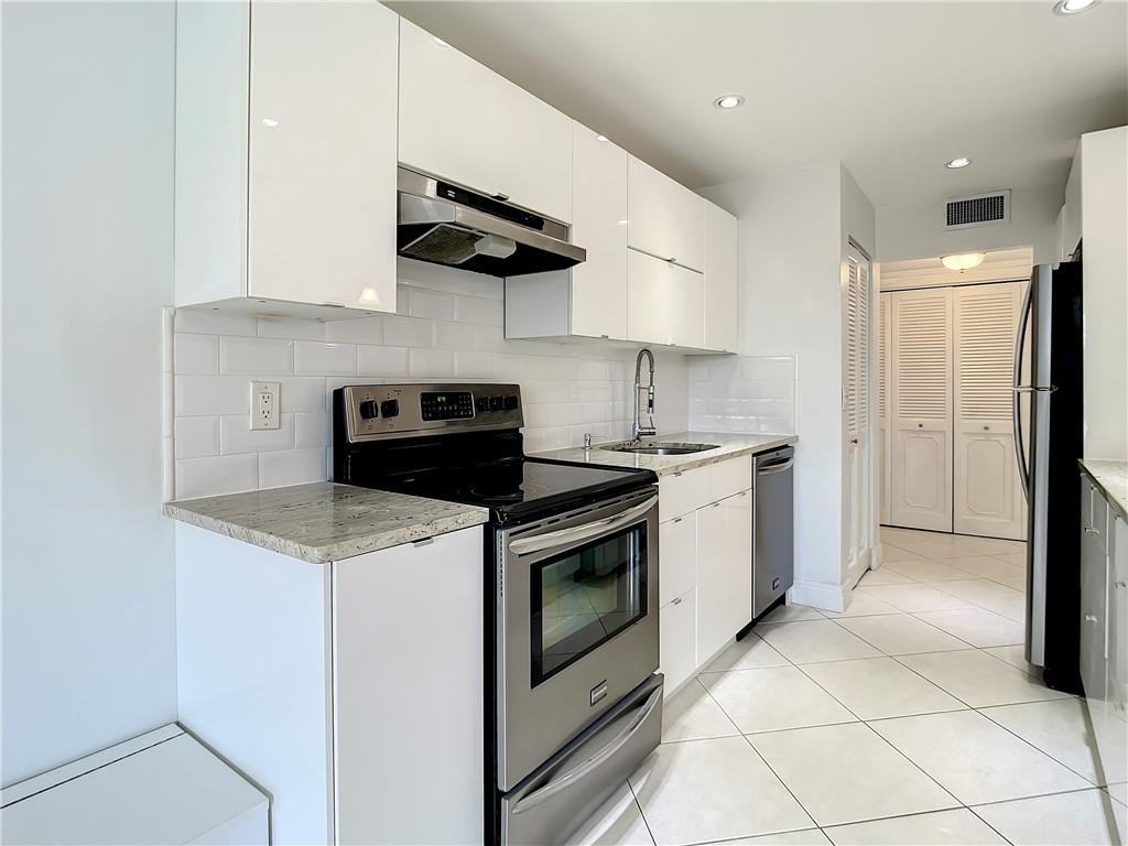 6342 Longboat Lane West - Photo 5 of 9