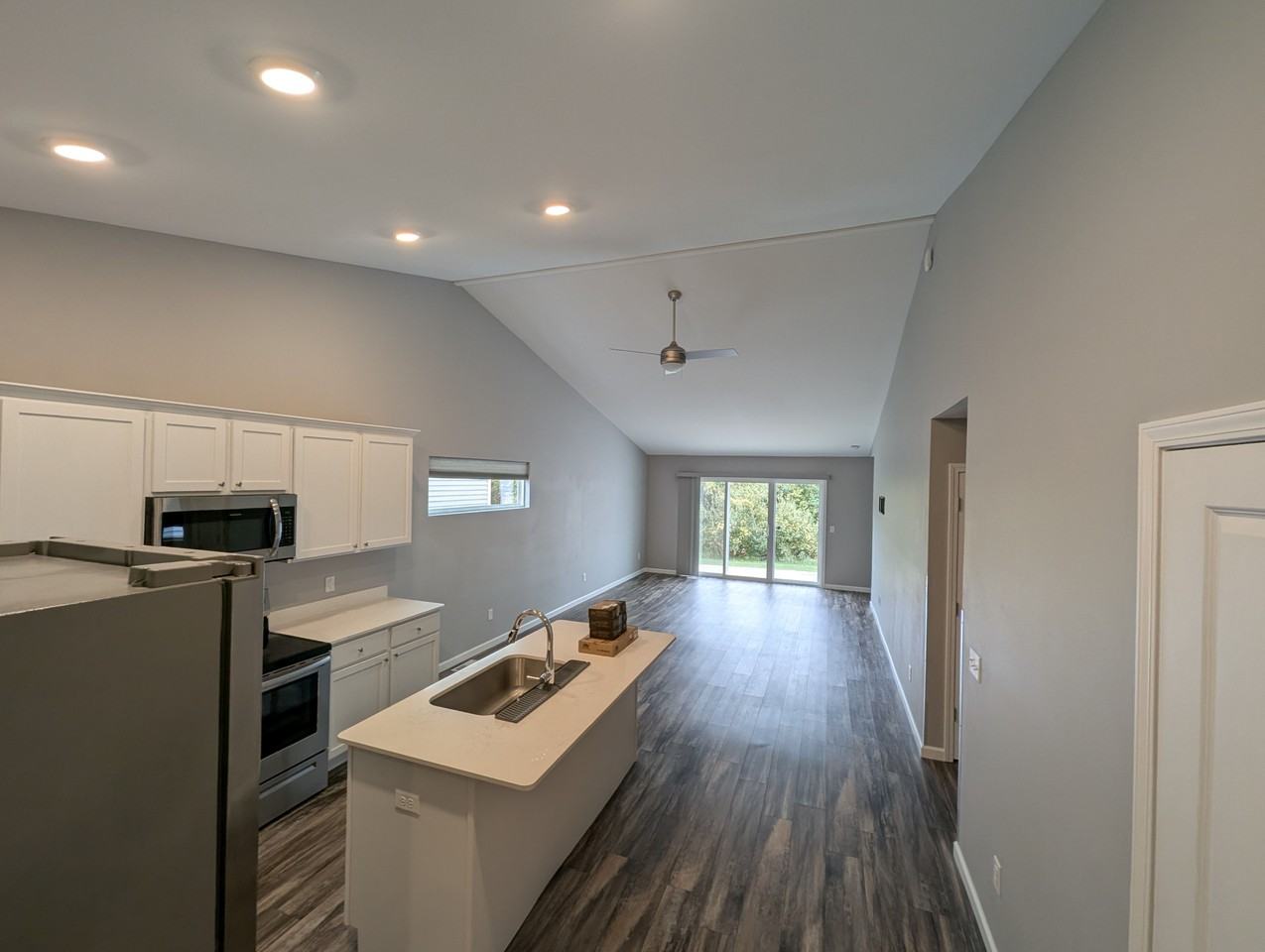 5101 Comstock Drive #1 - Photo 5 of 25
