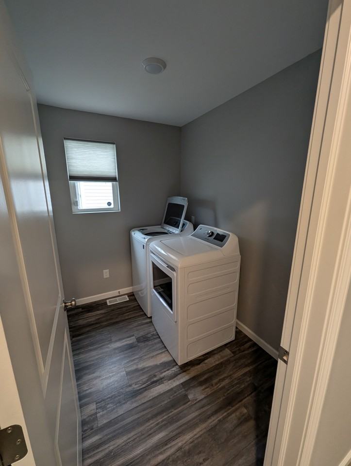 5101 Comstock Drive #1 - Photo 7 of 25