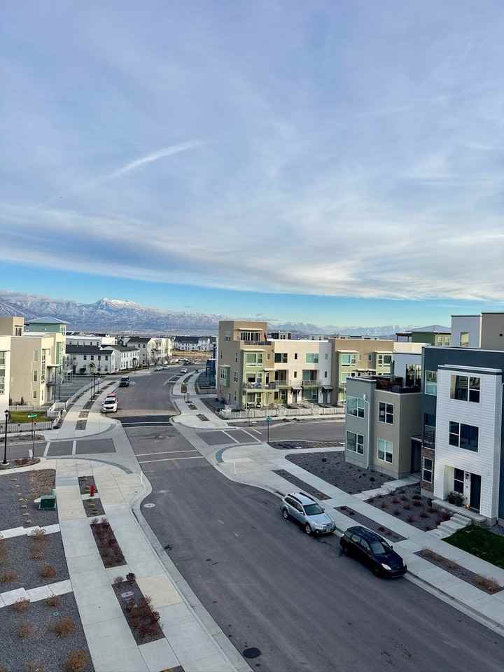 5452 W Cardinal Park Rd #R1 - Photo 4 of 43