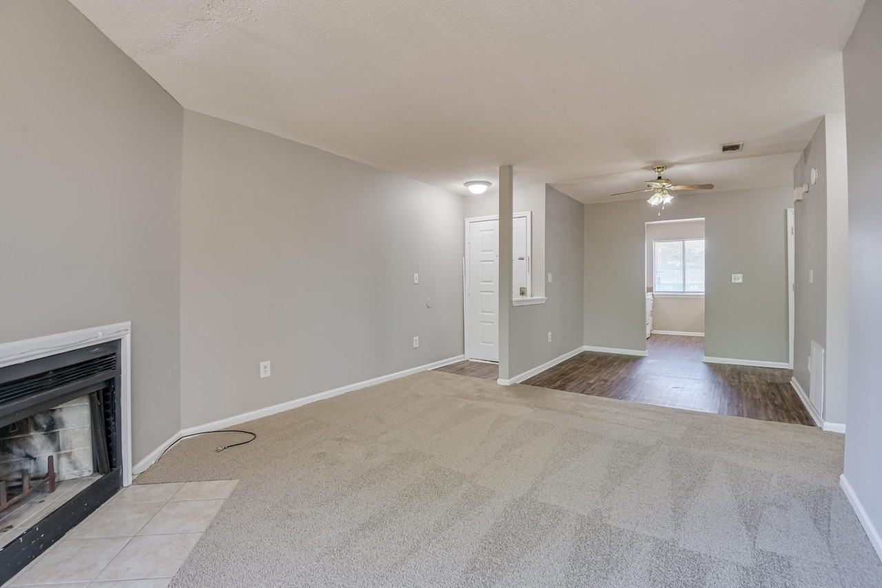 Regency Village - Photo 5 of 50