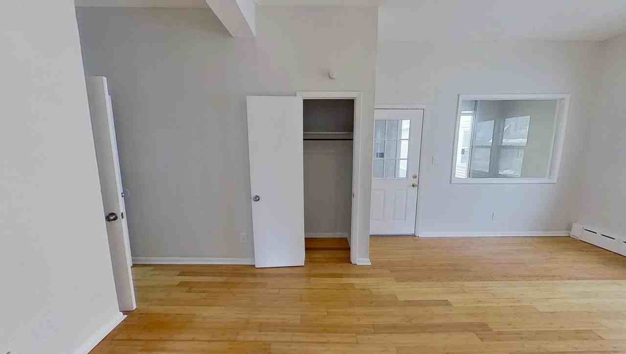 420 Delaware Avenue - Photo 4 of 29