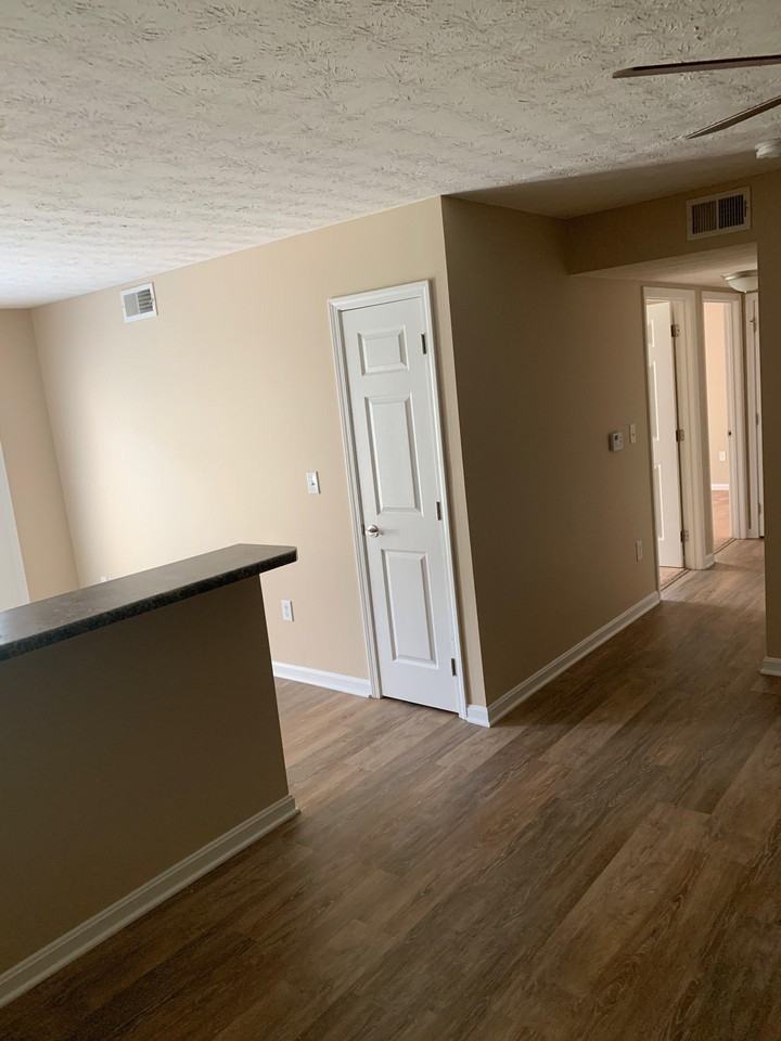 River Breeze North Apartments - Photo 3 of 39