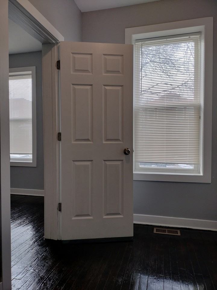 6601 South Bishop Street - Photo 7 of 17