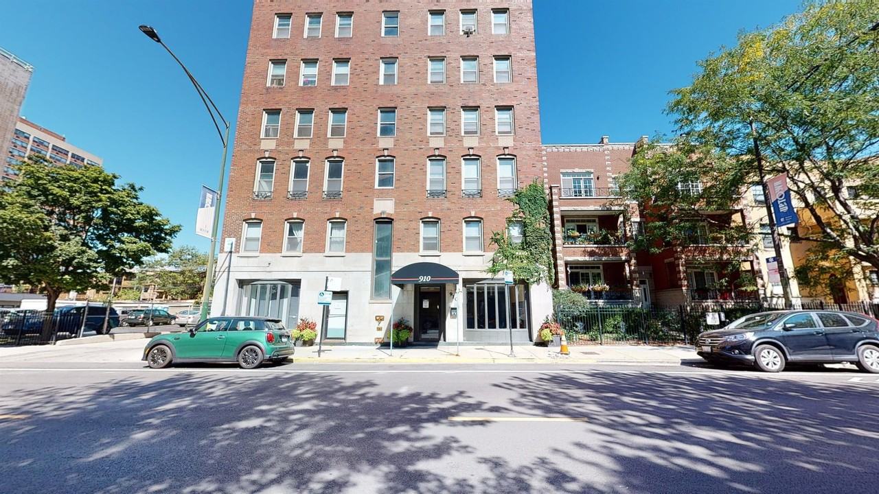 910 W. Lawrence - Photo 7 of 7