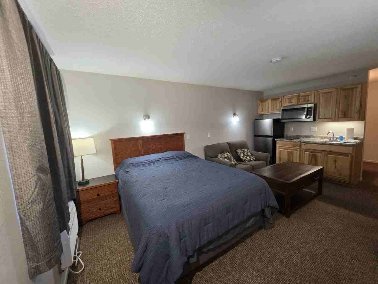 Sagewood Suites - Photo 2 of 40