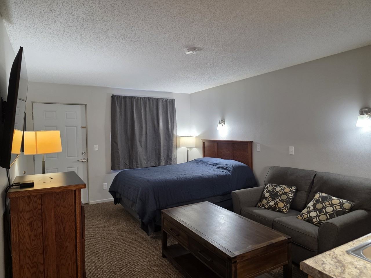Sagewood Suites - Photo 4 of 40