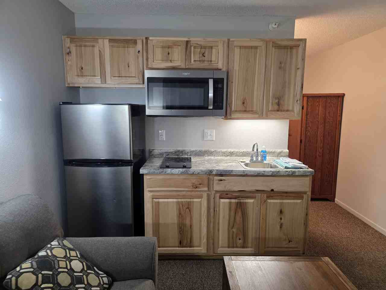 Sagewood Suites - Photo 6 of 40