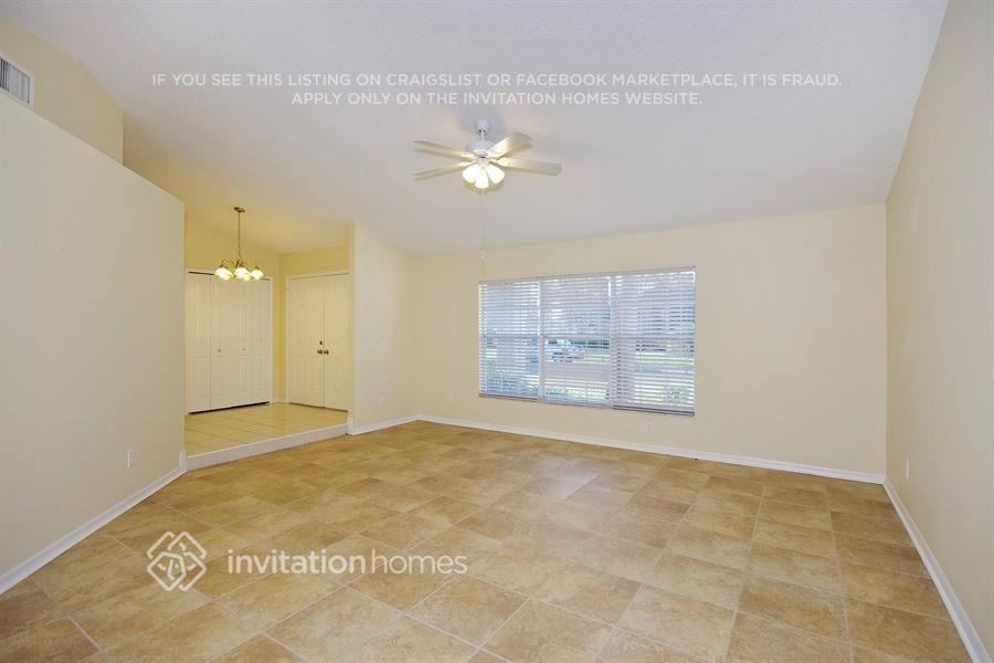 20407 Melville Street - Photo 3 of 21