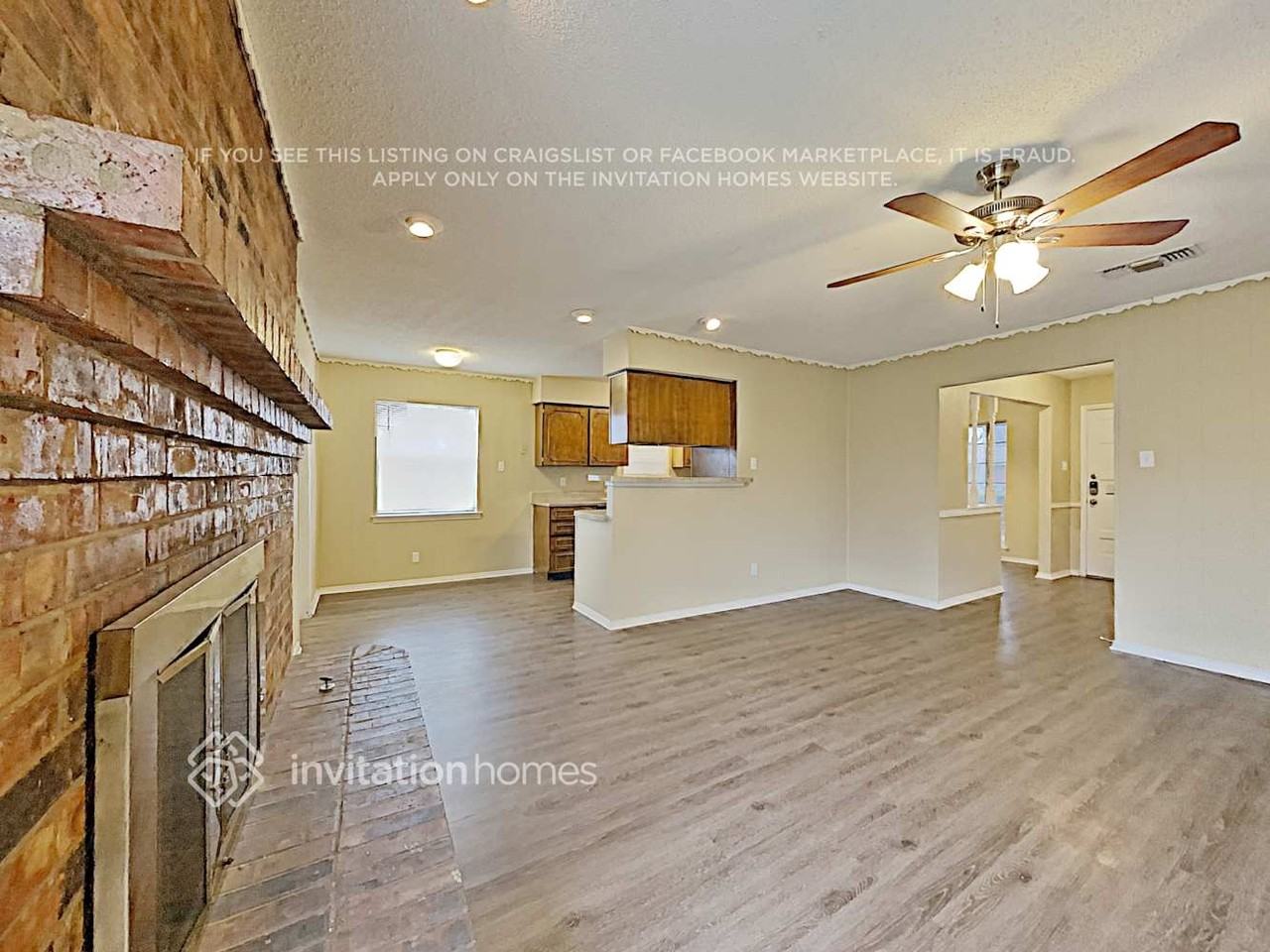 150 Valleyglen Drive - Photo 3 of 16