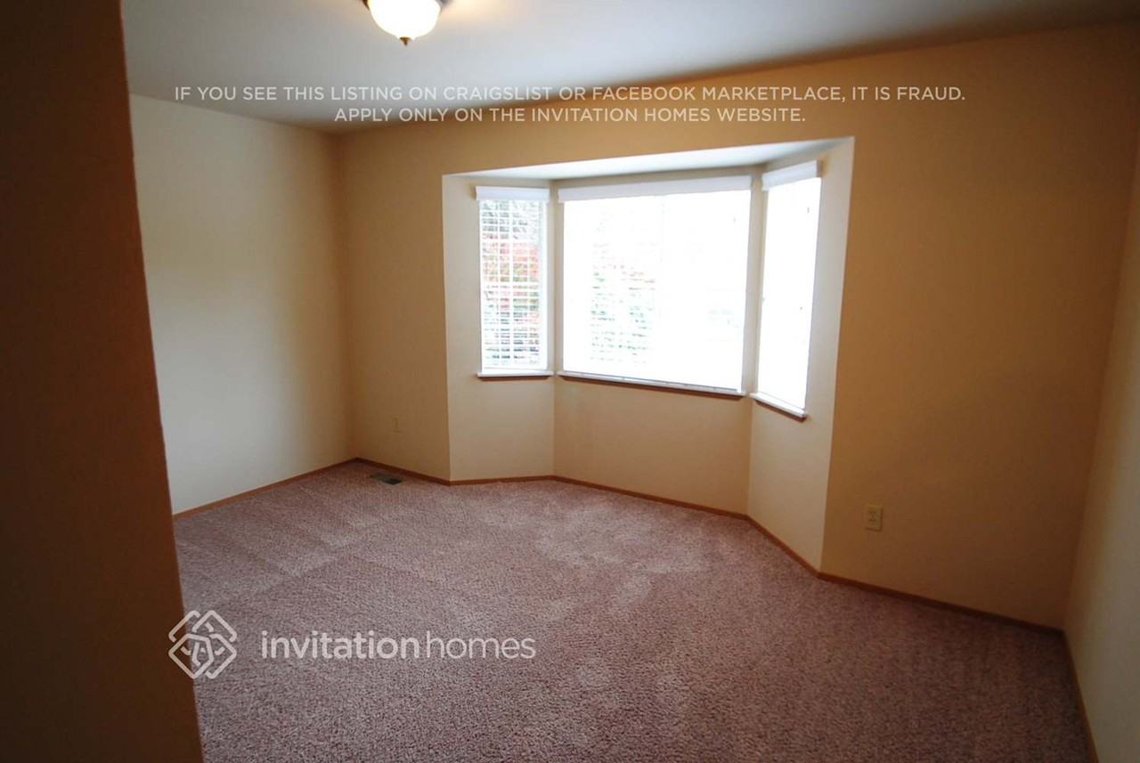 11211 152nd Street East - Photo 7 of 9