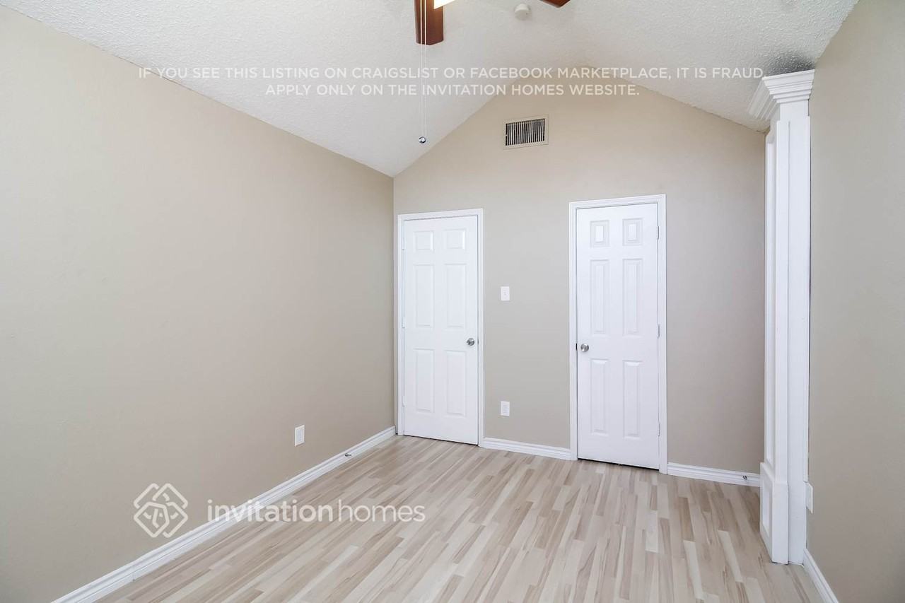 2837 Perrine Pl - Photo 7 of 13