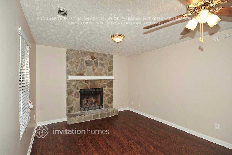 3071 Eastland Way - Photo 4 of 12