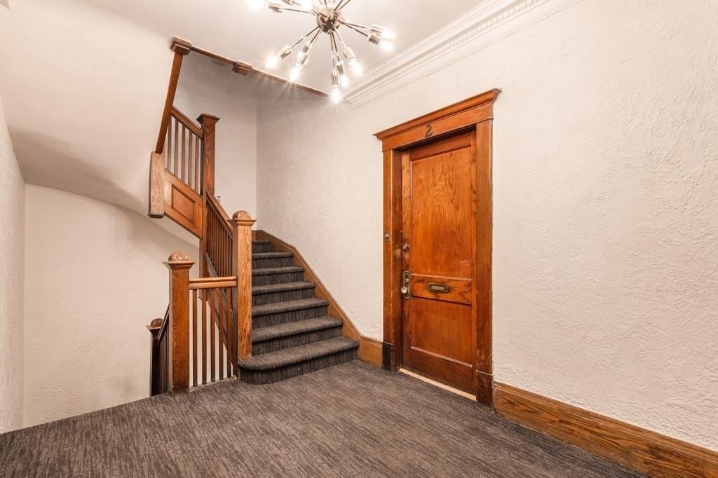 2030 Rue Lambert-Closse - Photo 2 of 19