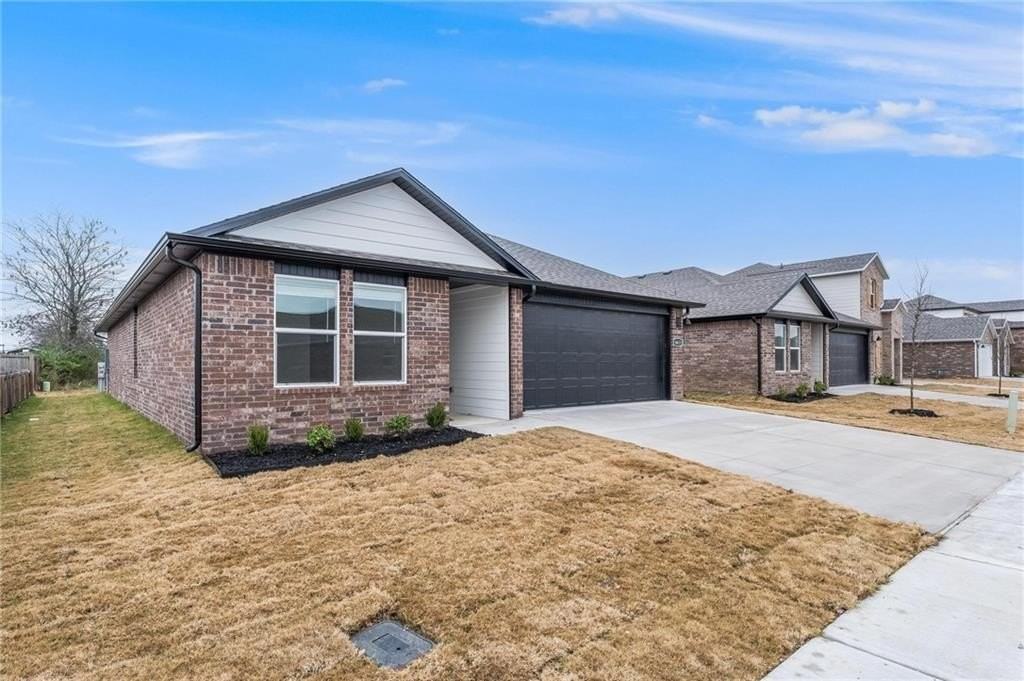 4611 West Barhem Drive - Photo 3 of 31