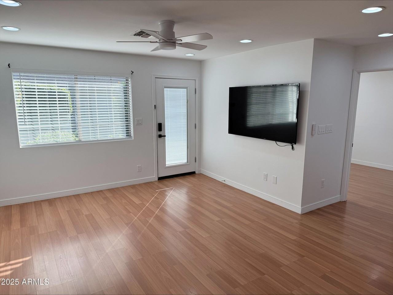 1850 E Maryland Ave Unit 63 #63 - Photo 2 of 16