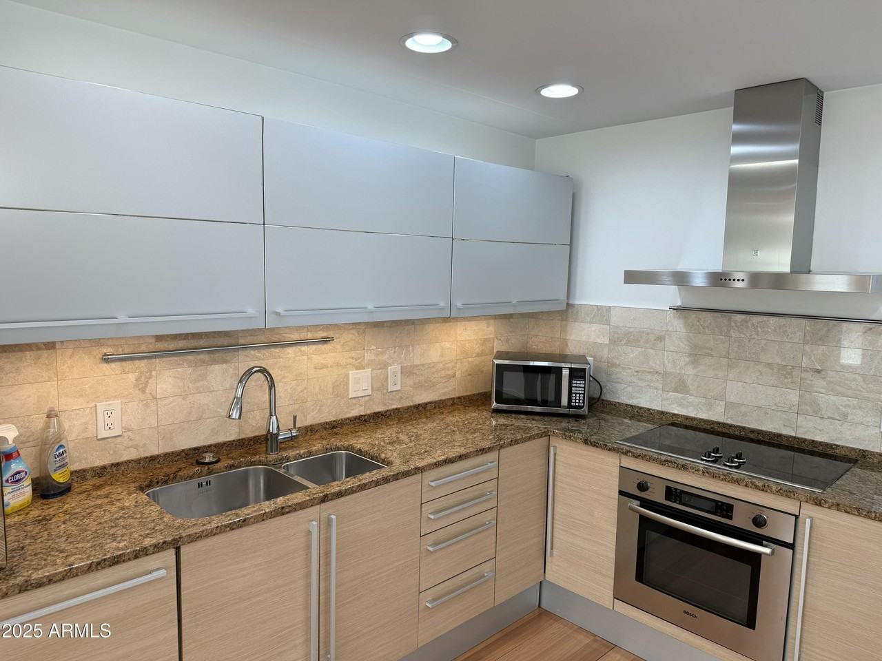 1850 E Maryland Ave Unit 63 #63 - Photo 5 of 16