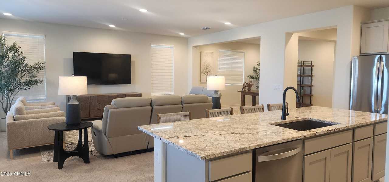 West Mccrae Drive - Photo 5 of 33