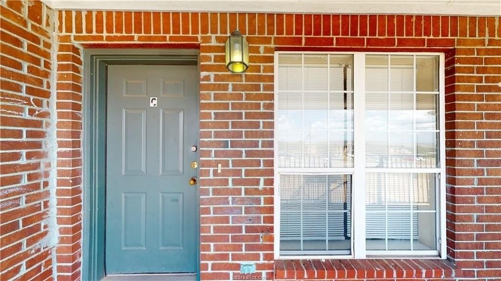 1509 Hollow Hill Drive #C - Photo 3 of 20