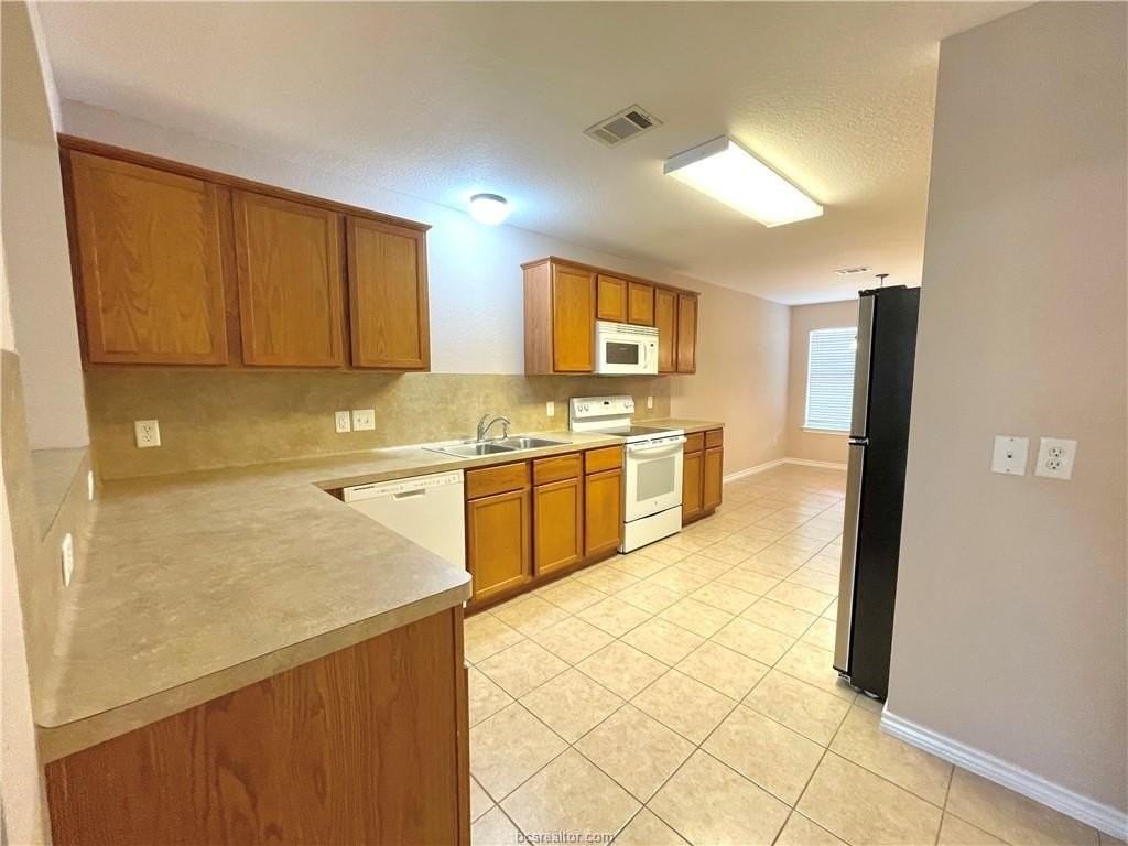 3538 Paloma Ridge Drive - Photo 4 of 25